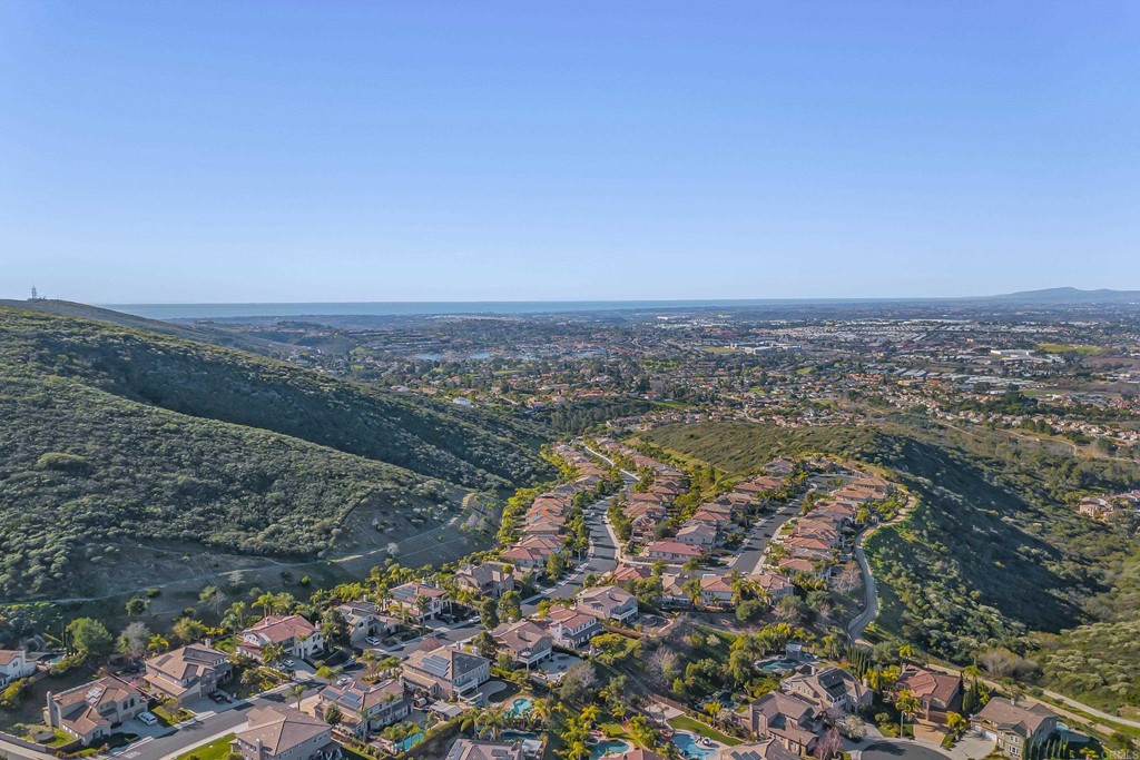 979 Canyon Heights San Marcos, CA 92078 - Photo 58 of 58 an aerial view of residential building and green space