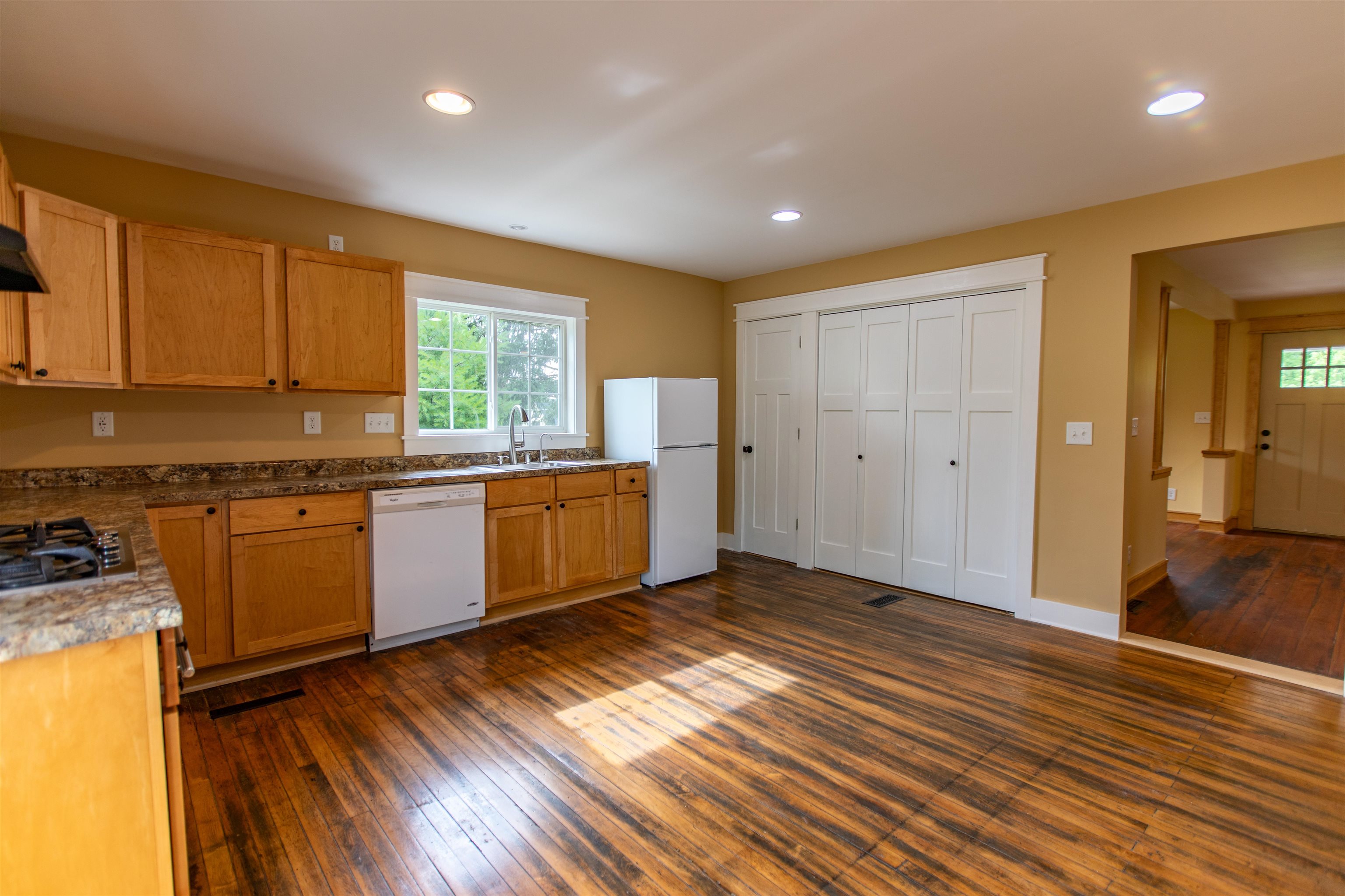 215 5th Street Mineral Point, WI 53565 - Photo 26 of 37