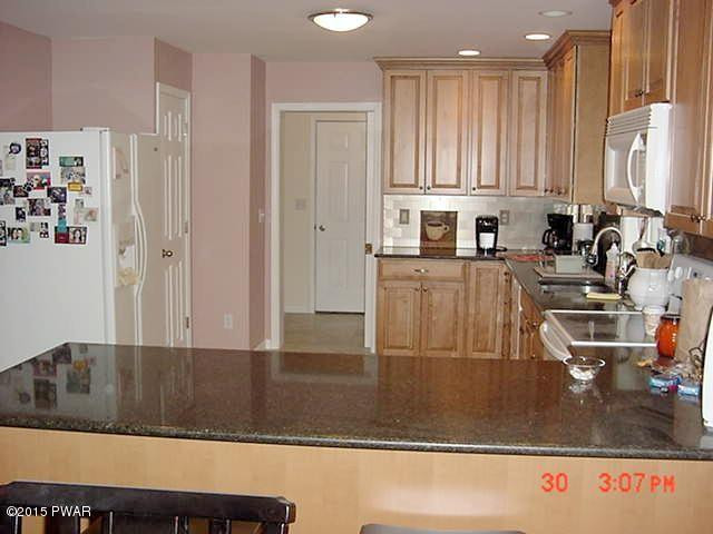 192 Oak Ridge Drive Milford, PA 18337 - Photo 5 of 27