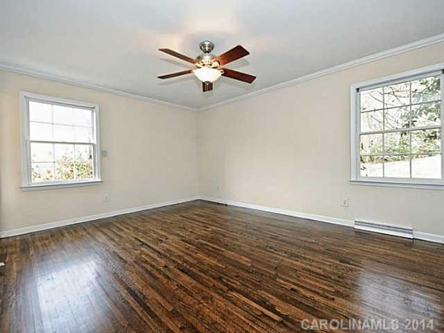 2425 Seth Thomas Road Charlotte, NC 28210 - Photo 9 of 16 Gallery Image 9