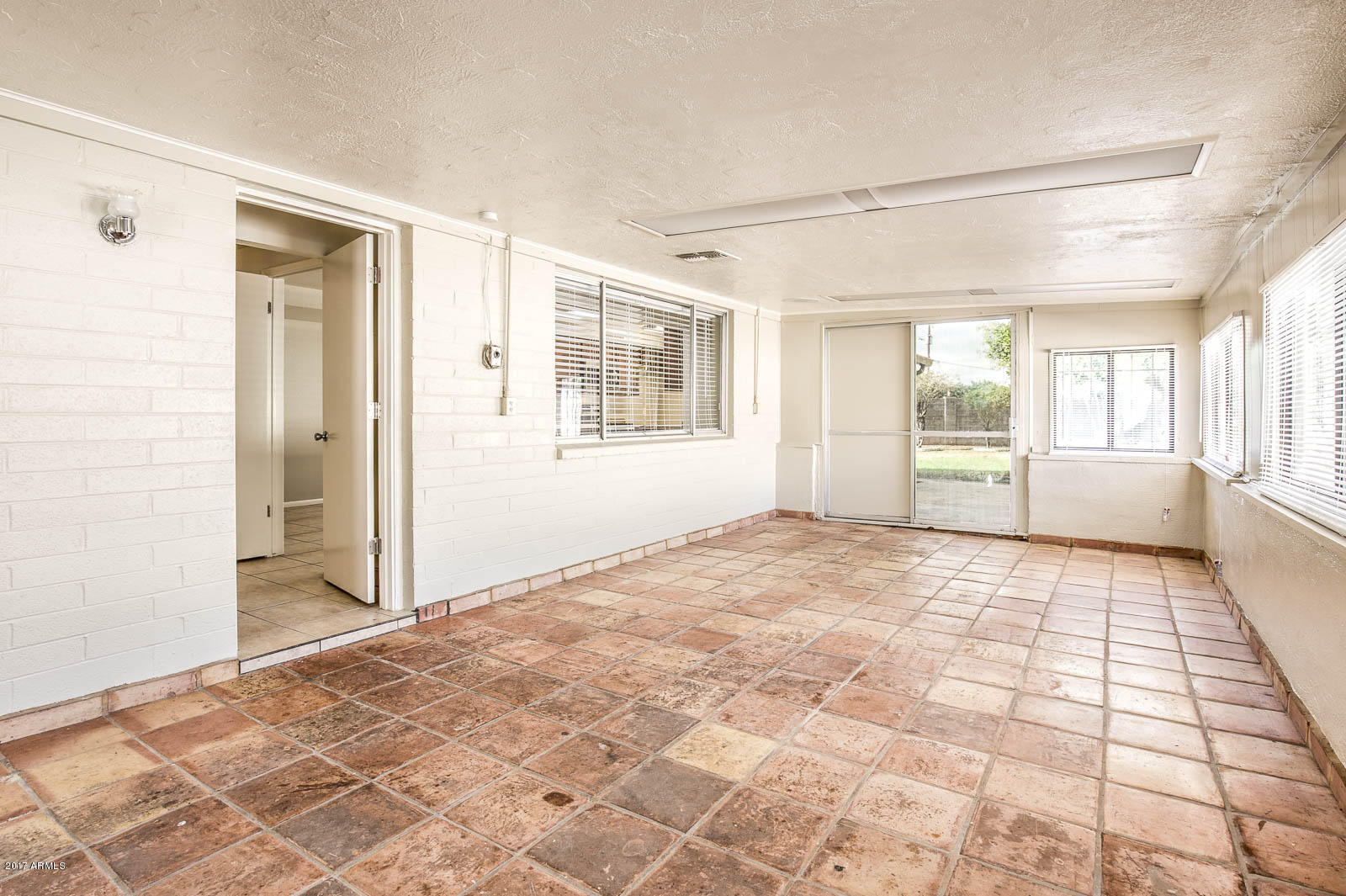 3726 West Royal Palm Road Phoenix, AZ 85051 - Photo 22 of 28 Arizona Room