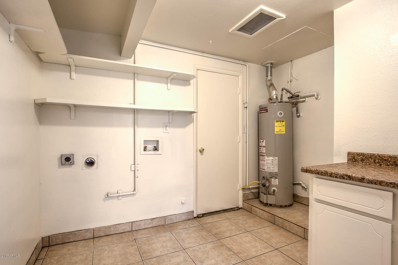 3726 West Royal Palm Road Phoenix, AZ 85051 - Photo 23 of 28 Laundry Room