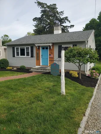 $2,600 | 28 Church Street, Old Saybrook, CT 06475