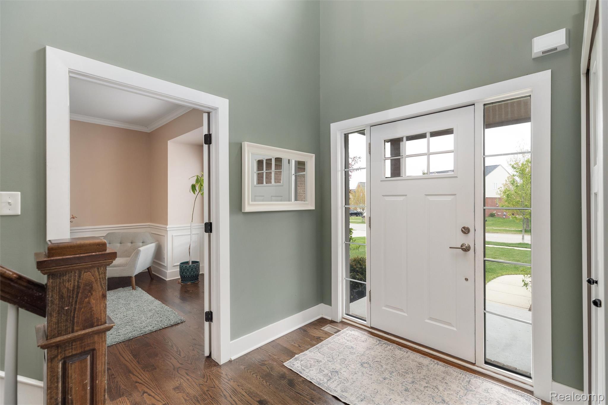 1016 West Snell Road Rochester, MI 48306 - Photo 3 of 35 05-4790 Catalina Dr 0004.jpg
