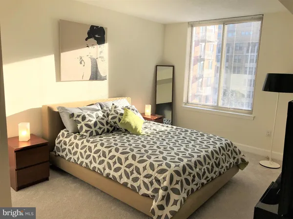 $3,300 | 1220 North Fillmore Street, Unit 710, Arlington, VA 22201