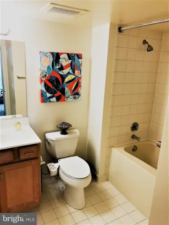 $3,300 | 1220 North Fillmore Street, Unit 710, Arlington, VA 22201