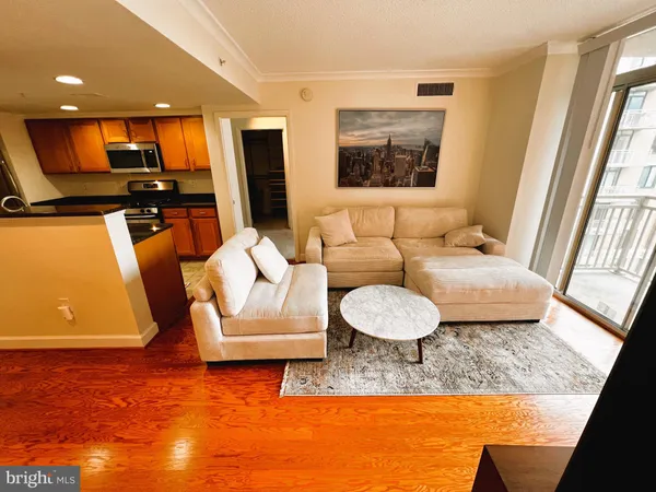 $3,300 | 1220 North Fillmore Street, Unit 710, Arlington, VA 22201