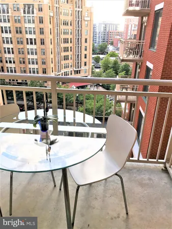 $3,300 | 1220 North Fillmore Street, Unit 710, Arlington, VA 22201