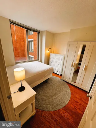 $3,300 | 1220 North Fillmore Street, Unit 710, Arlington, VA 22201