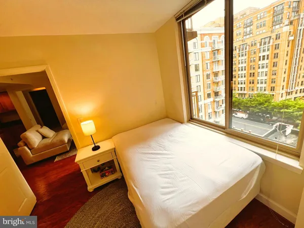 $3,300 | 1220 North Fillmore Street, Unit 710, Arlington, VA 22201