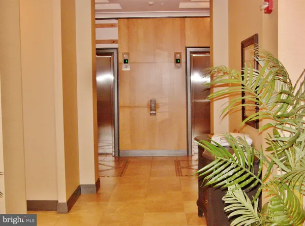 $3,300 | 1220 North Fillmore Street, Unit 710, Arlington, VA 22201