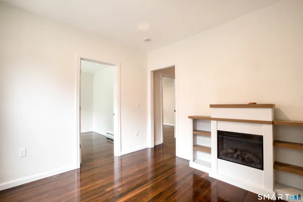 $1,400 | 49-51 Kibbe Street, Unit 101, Hartford, CT 06106