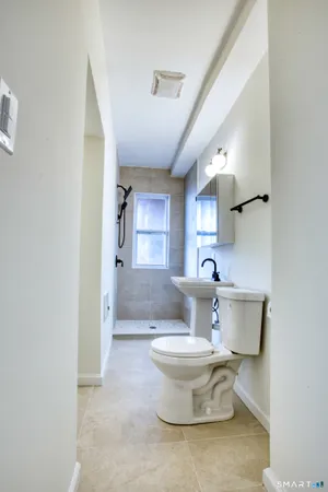 $1,400 | 49-51 Kibbe Street, Unit 101, Hartford, CT 06106