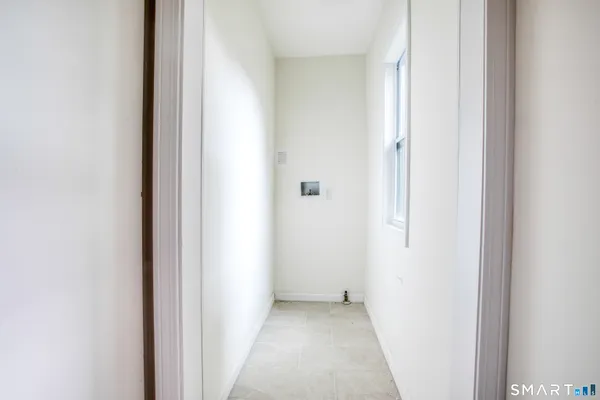$1,400 | 49-51 Kibbe Street, Unit 101, Hartford, CT 06106