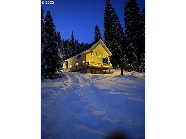 $349,000 | 50627 Allen Street, Halfway, OR 97834