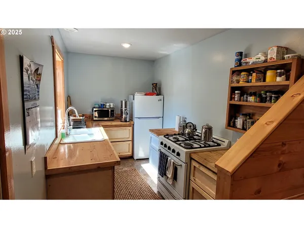$349,000 | 50627 Allen Street, Halfway, OR 97834