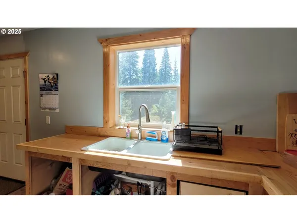 $349,000 | 50627 Allen Street, Halfway, OR 97834