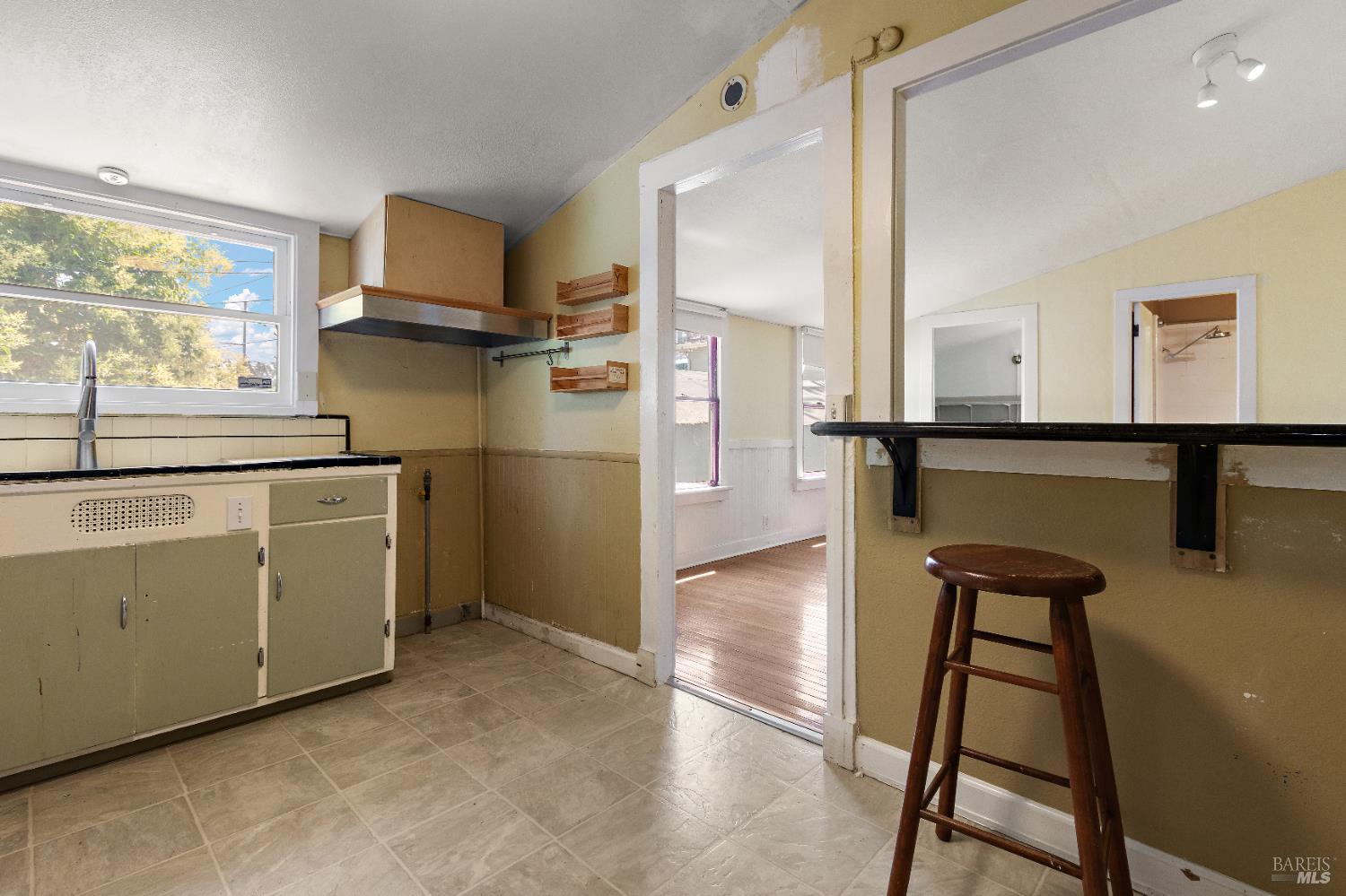 1322 Sutter Street Vallejo, CA 94590 - Photo 10 of 23