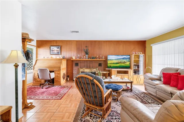 $409,000 | 25960 Columbia Street, Hemet, CA 92544