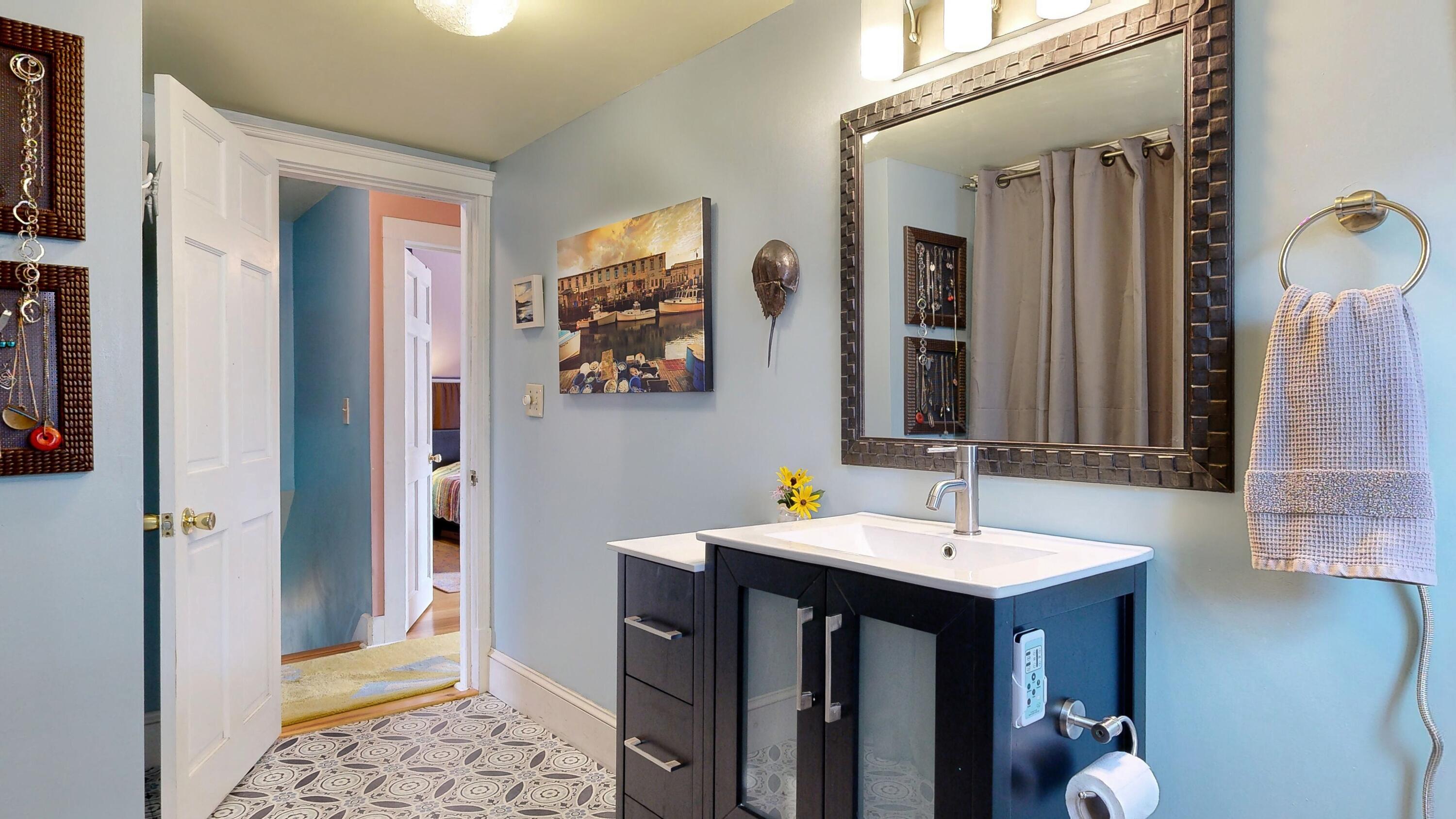 81-83 Congress Street Portland, ME 04101 - Photo 18 of 38 17-81 bath