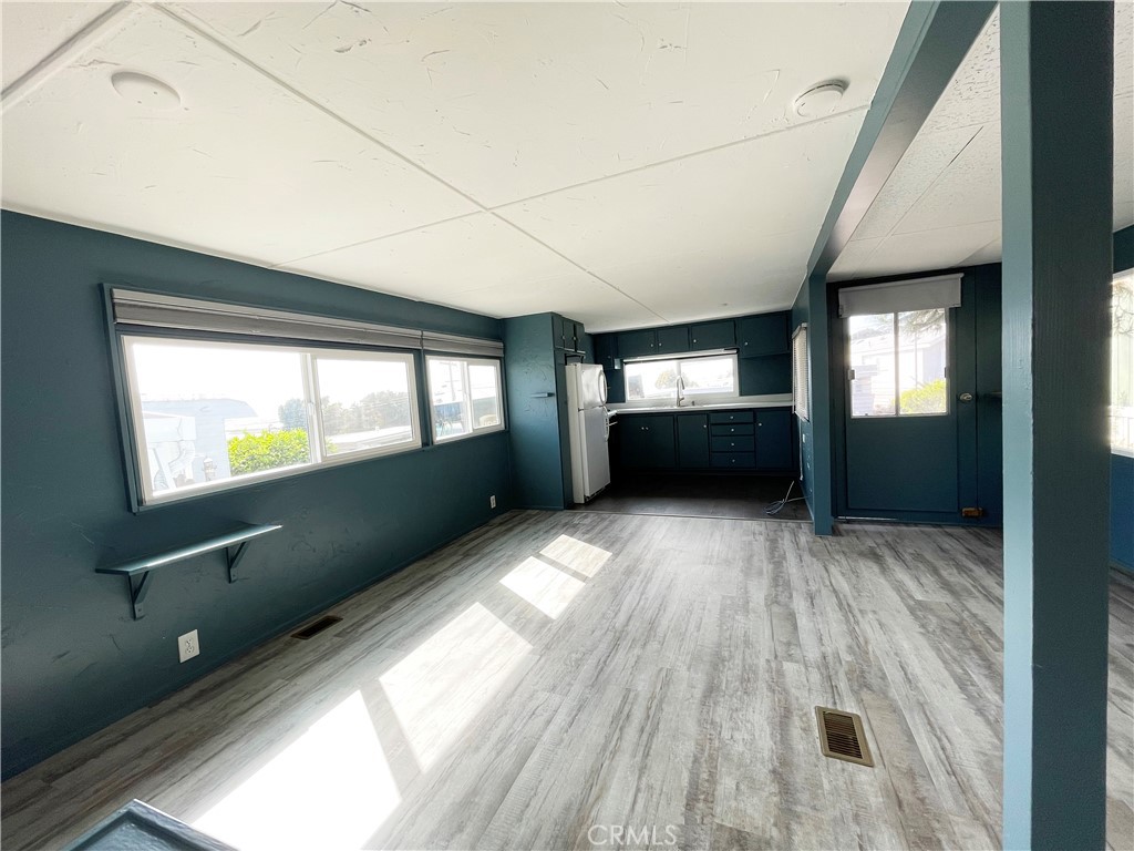 190 Main Street, Unit 25 Morro Bay, CA 93442 - Photo 17 of 39 Living area from back of unit.