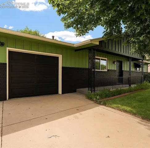 $304,900 | 19 Cornell Circle, Pueblo, CO 81005
