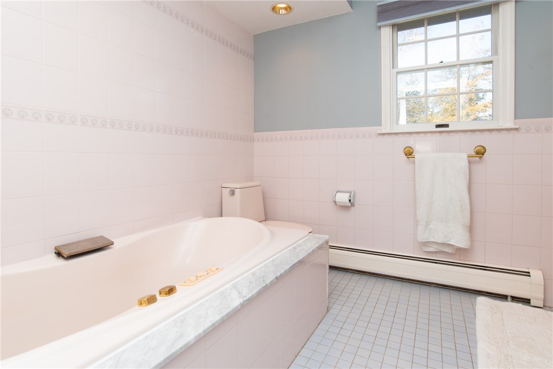 34 Phenix Ridge Drive Cranston, RI 02921 - Photo 16 of 26 Gallery Image 16