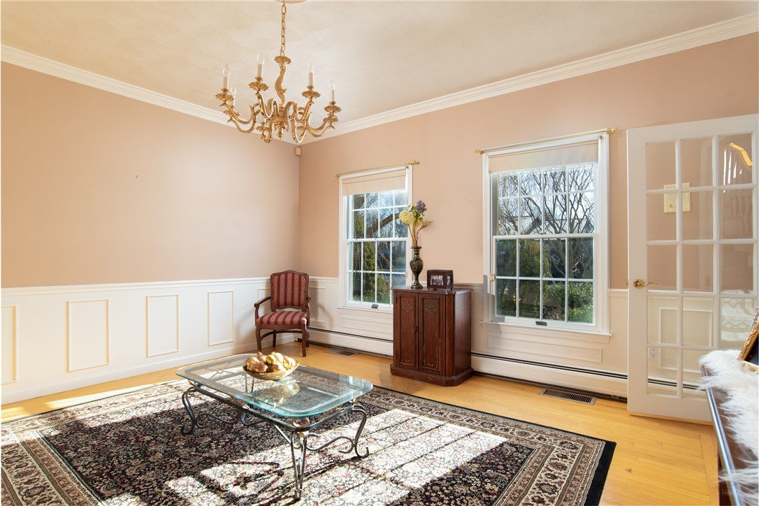 34 Phenix Ridge Drive Cranston, RI 02921 - Photo 8 of 26 Gallery Image 8