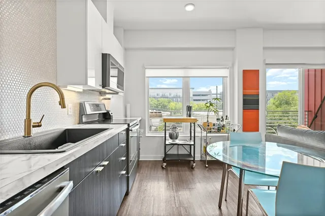 $1,500 | 4361 South Congress Avenue, Unit 228, Austin, TX 78745