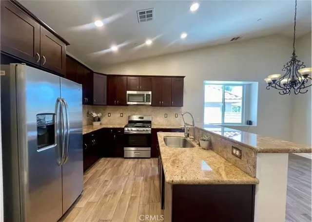 $499,000 | 13125 Yellowstone Avenue, Victorville, CA 92395