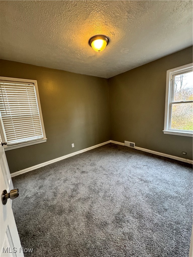 2020 Green Road Cleveland, OH 44121 - Photo 31 of 33 Gallery Image 31