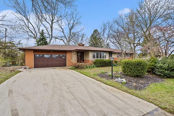 $279,900 | 566 Kublick Drive, Benton Harbor, MI 49022