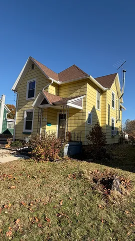 $99,000 | 406 South Genesee Street, Morrison, IL 61270