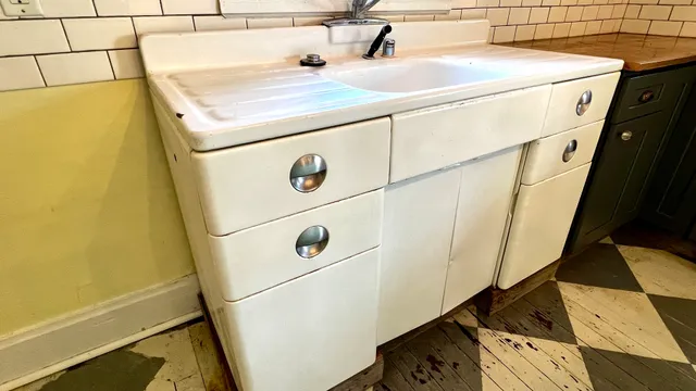 $99,000 | 406 South Genesee Street, Morrison, IL 61270