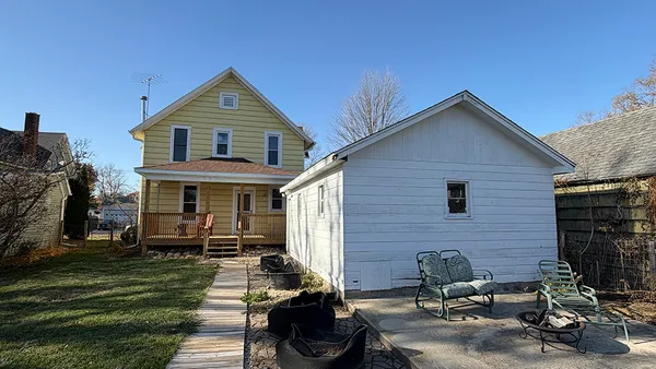 $99,000 | 406 South Genesee Street, Morrison, IL 61270