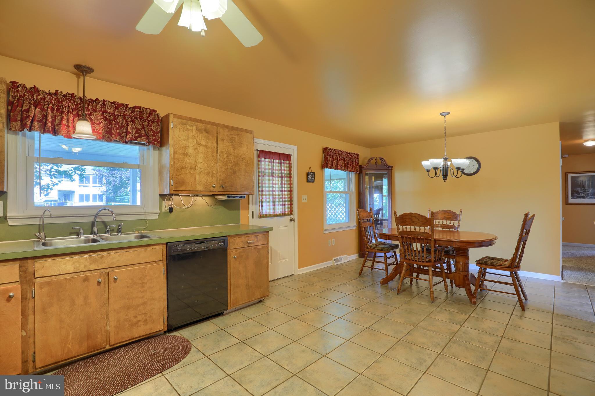 812 Snyder Hill Road Lititz, PA 17543 - Photo 15 of 35