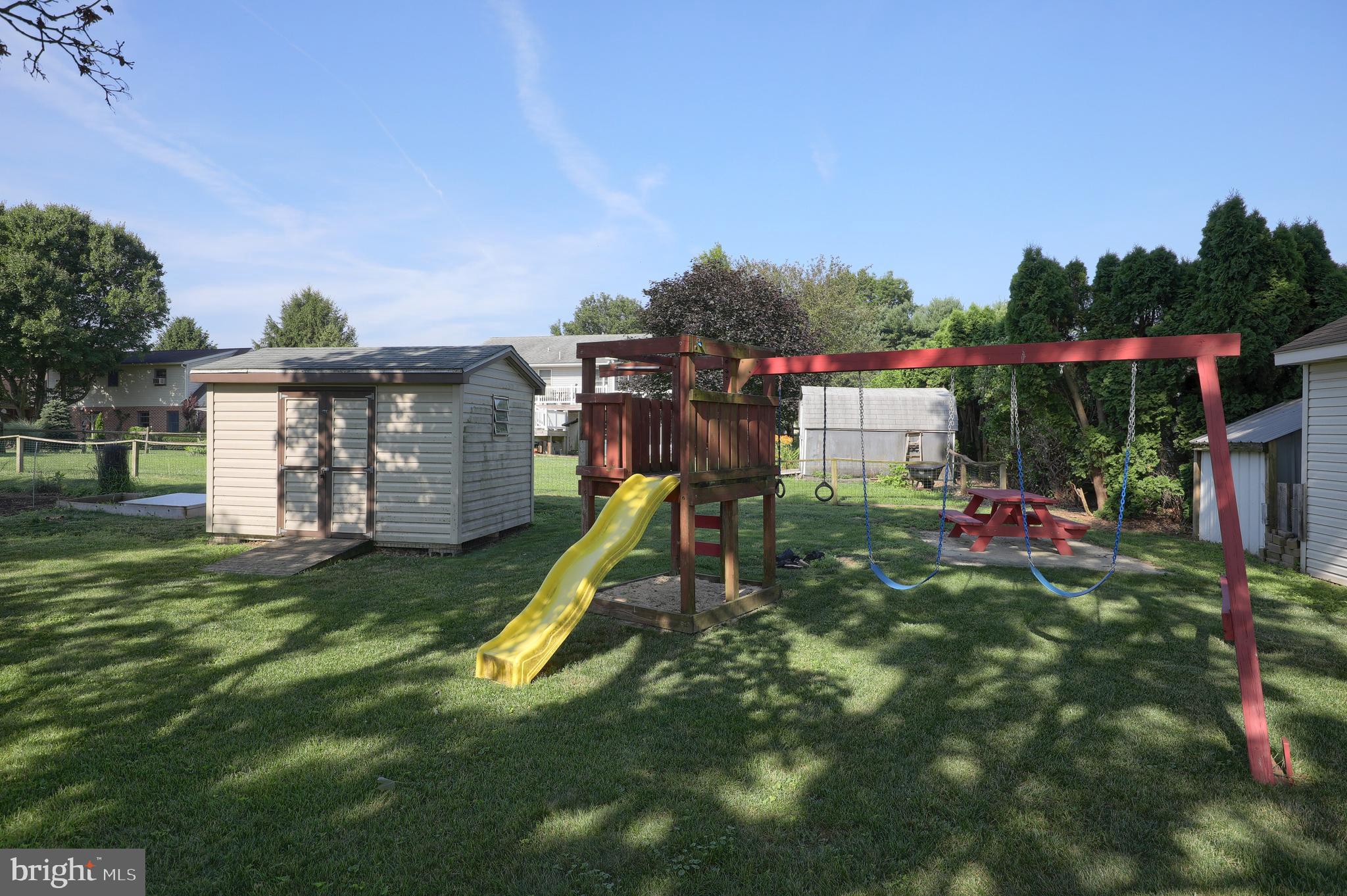 812 Snyder Hill Road Lititz, PA 17543 - Photo 25 of 35