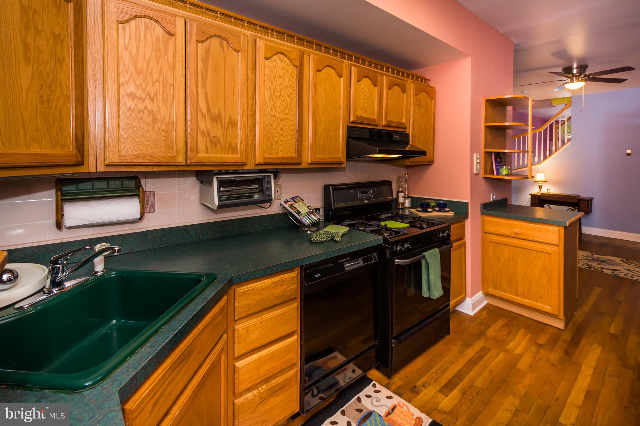 1422 Riverside Avenue Baltimore, MD 21230 - Photo 12 of 33