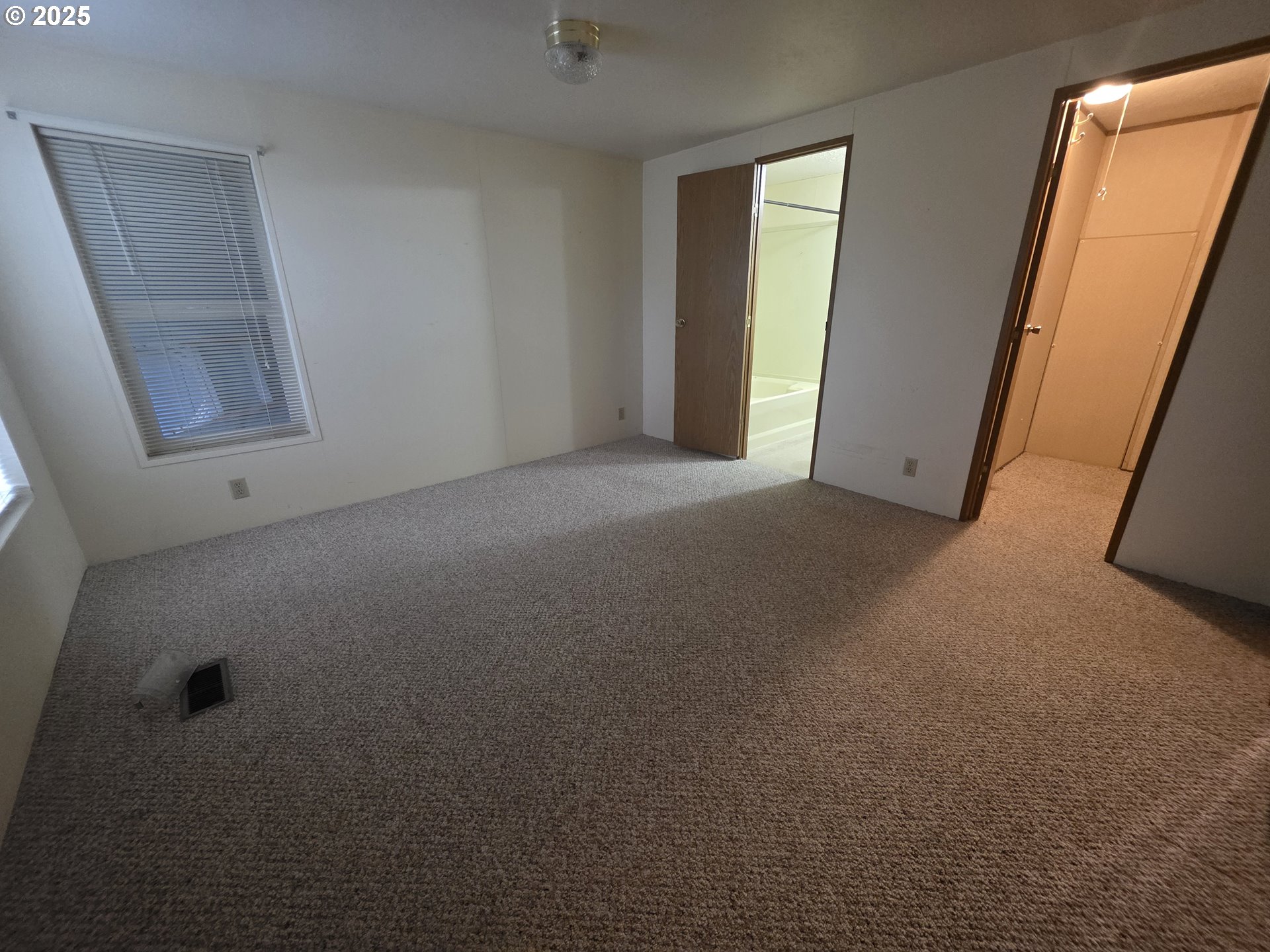 1506 Pioneer Circle Forest Grove, OR 97116 - Photo 16 of 28 a view of a room with windows