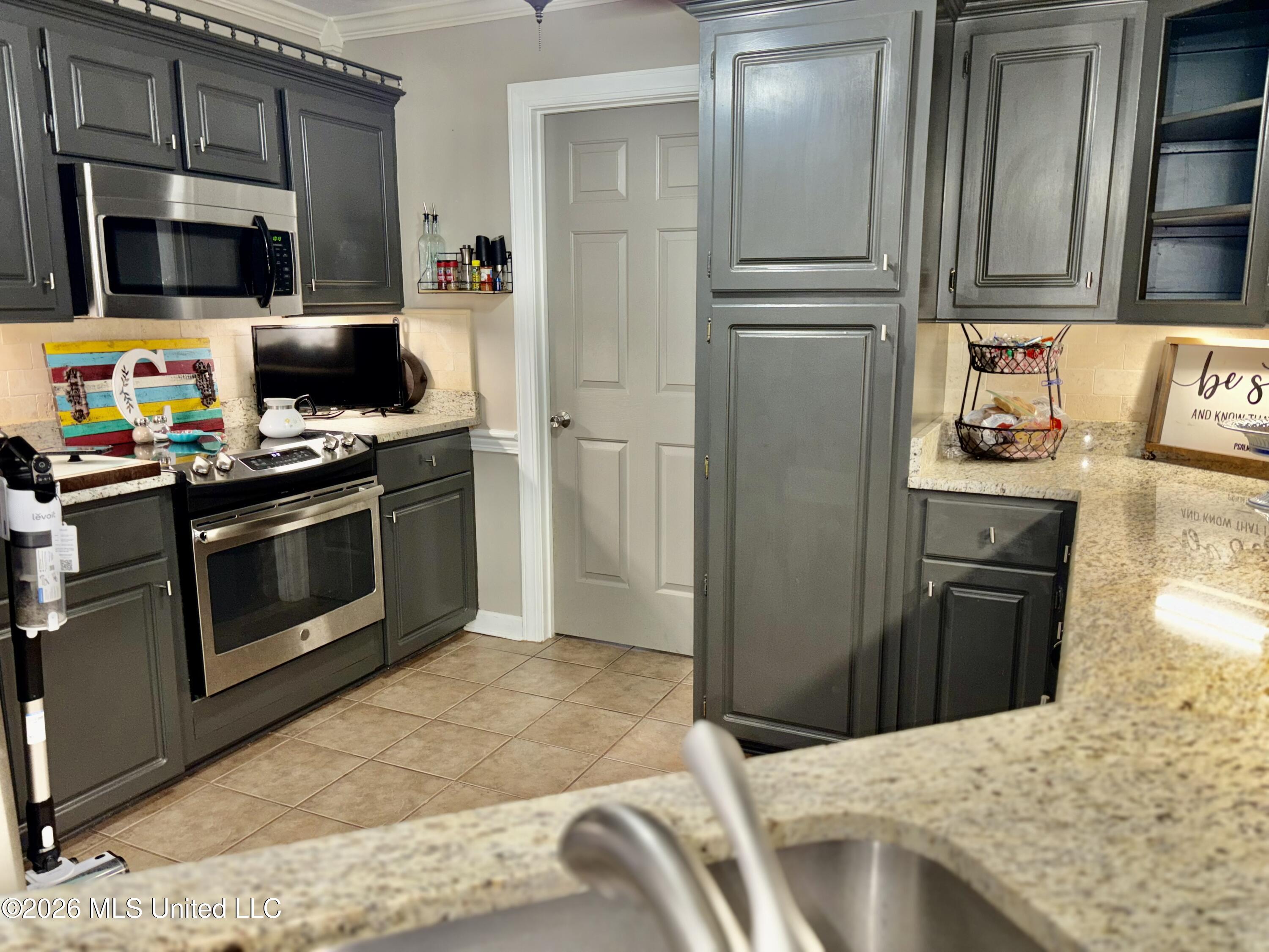 1100 Green Gable Place Terry, MS 39170 - Photo 17 of 50 IMG_8605