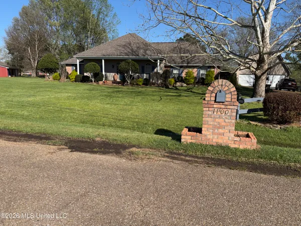 $346,300 | 1100 Green Gable Place, Terry, MS 39170