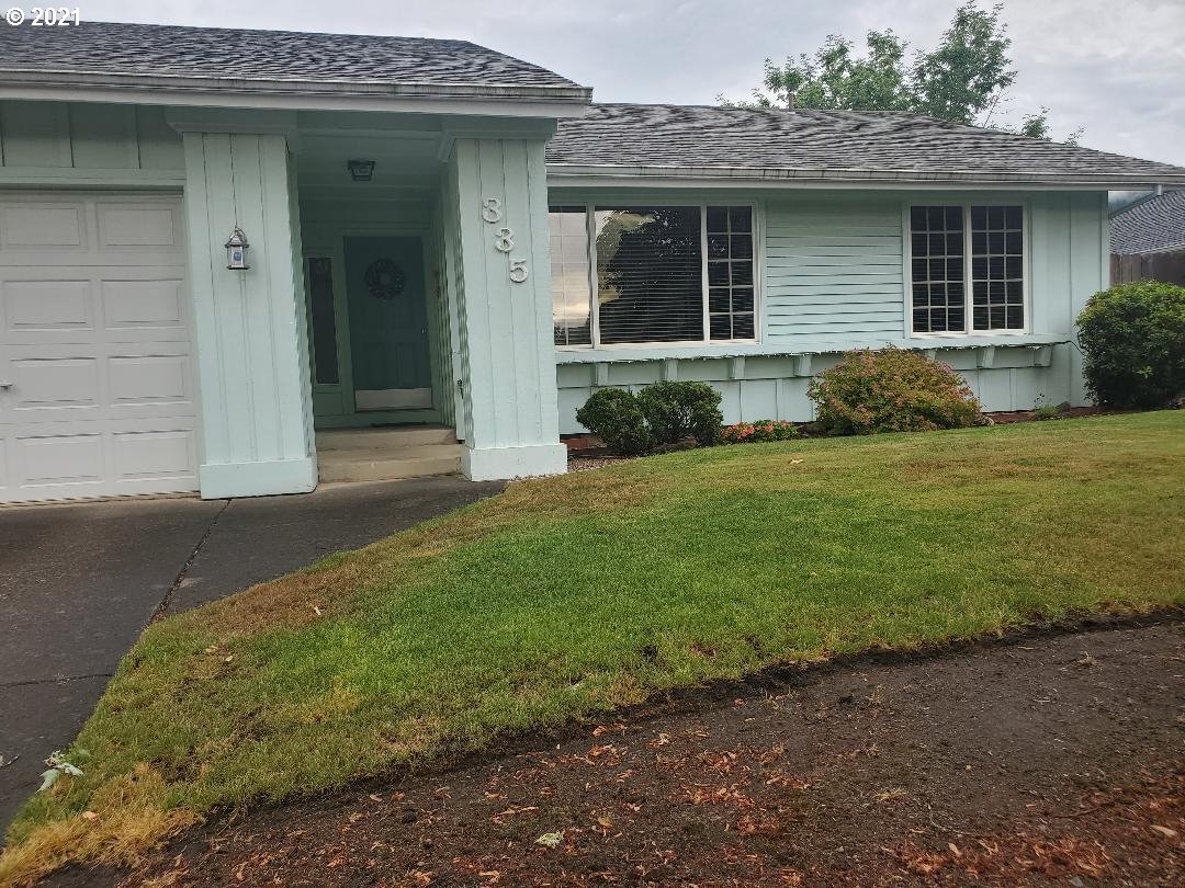 335 67th Street Springfield, OR 97478 - Photo 2 of 21