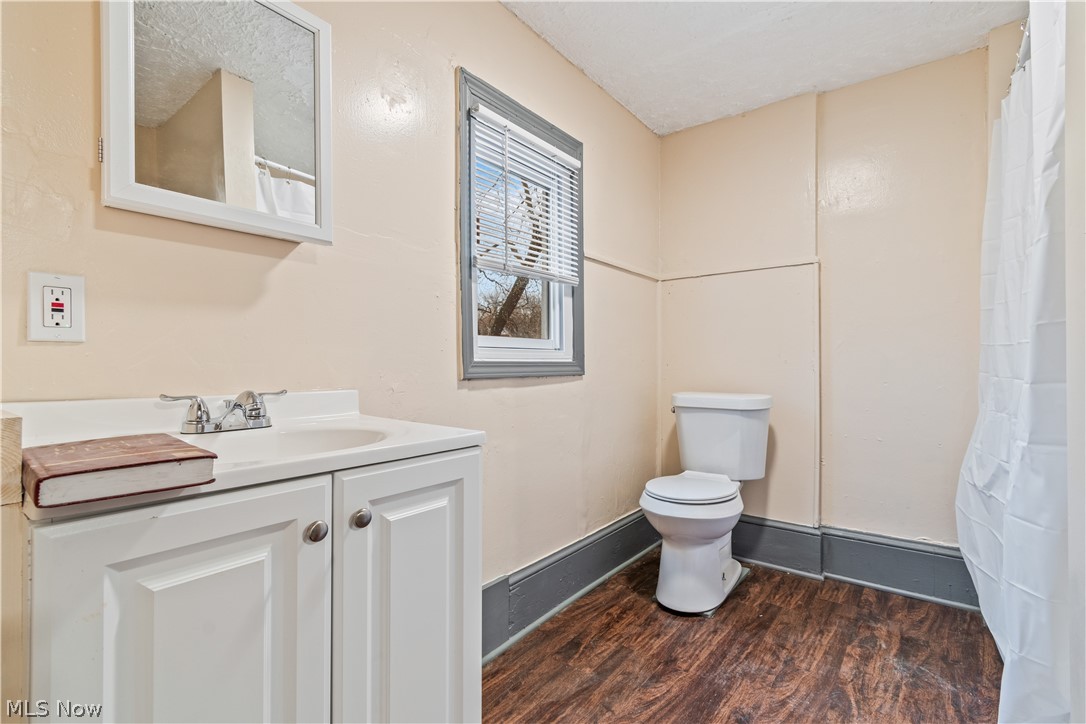 1017 La Croix Avenue Akron, OH 44307 - Photo 13 of 18