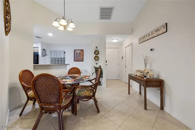 $227,400 | 12505 McGregor Boulevard, Unit 206, Fort Myers, FL 33919