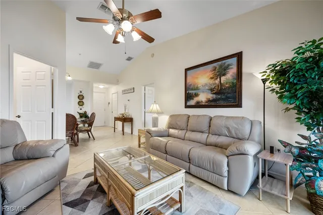 $227,400 | 12505 McGregor Boulevard, Unit 206, Fort Myers, FL 33919