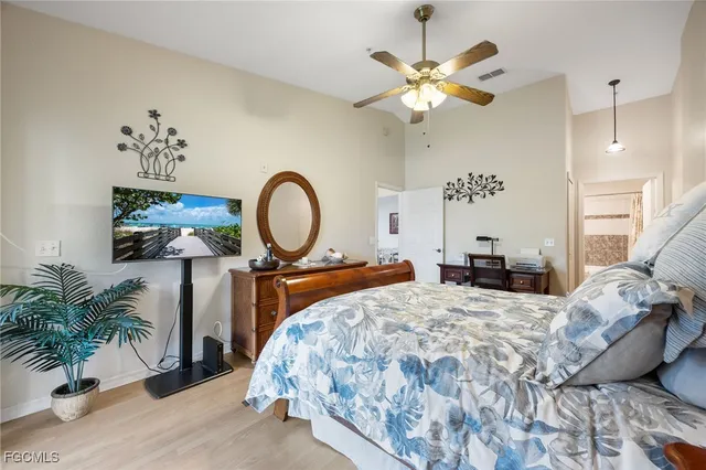 $227,400 | 12505 McGregor Boulevard, Unit 206, Fort Myers, FL 33919