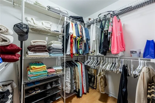 $227,400 | 12505 McGregor Boulevard, Unit 206, Fort Myers, FL 33919