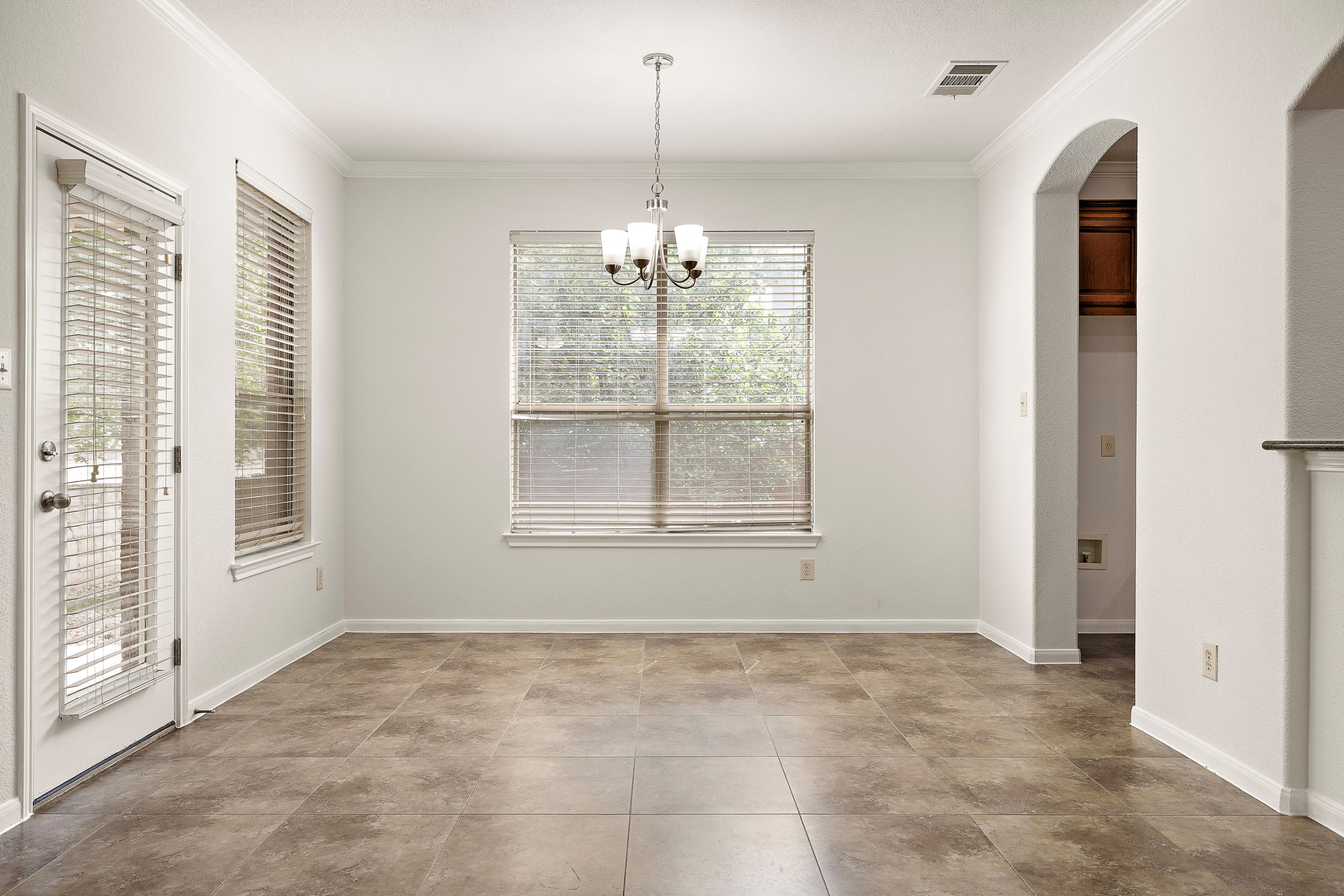 2625 Mirasol Loop Round Rock, TX 78681 - Photo 12 of 34