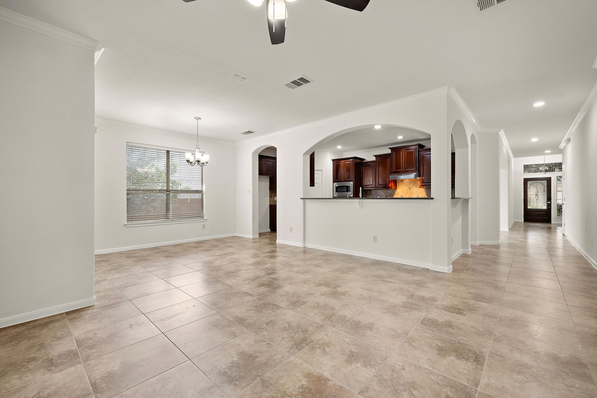 2625 Mirasol Loop Round Rock, TX 78681 - Photo 4 of 34