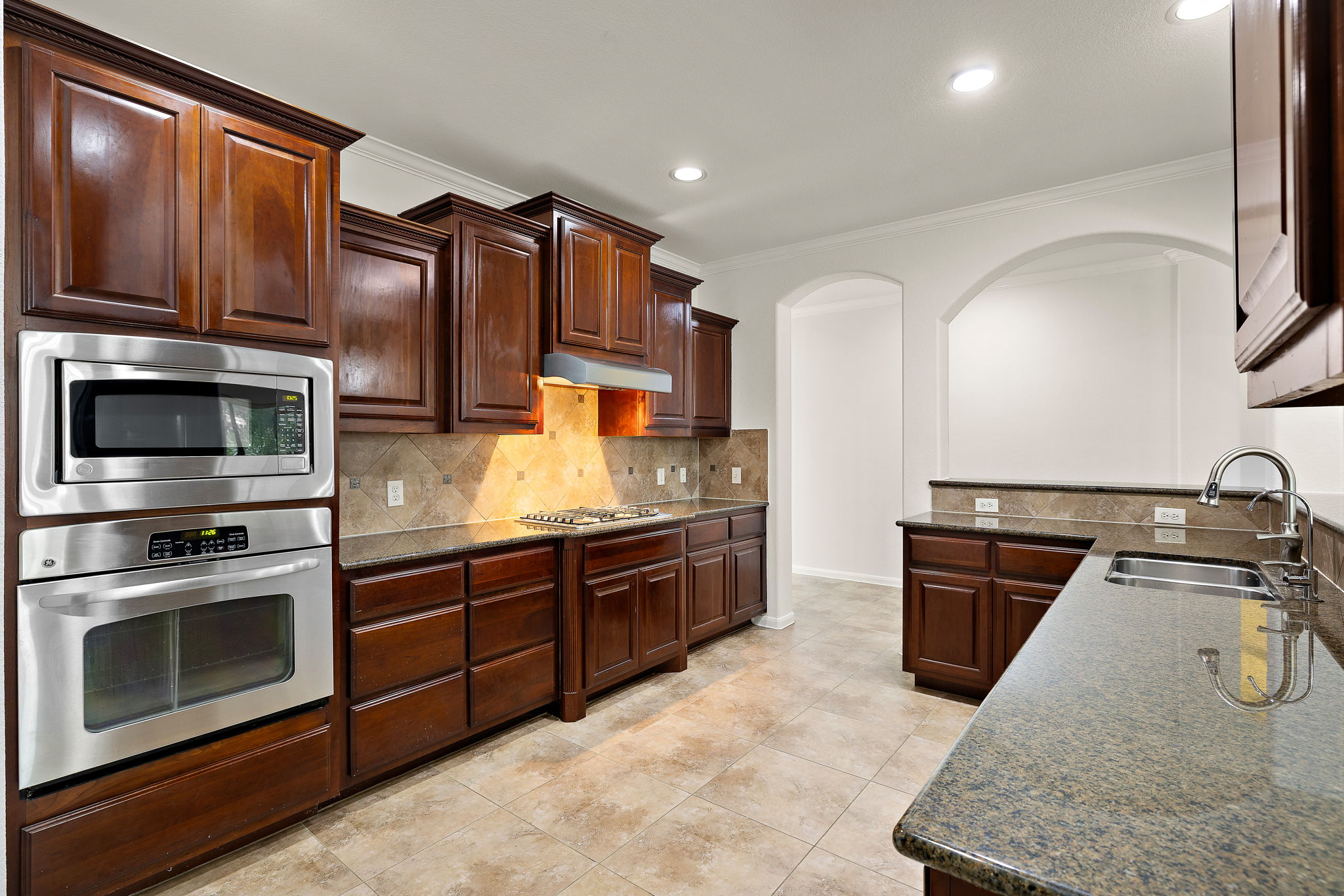 2625 Mirasol Loop Round Rock, TX 78681 - Photo 8 of 34